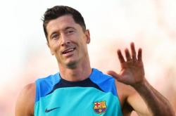 开云官网-关于莱万多夫斯基获封年度最佳，守门员助攻高人气的信息