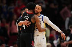 开云足球直播-黄蜂对阵热火，双方球员拼尽全力，精彩对决的简单介绍