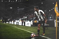 开云体育登录-凯恩在焦点战证明自己，突尼斯斩落皇马—当个人英雄主义与团队奇迹交织