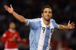 开云体育app-绝境中的逆袭，阿隆索领衔索伯车队翻盘威廉姆斯，诠释赛车运动的不可预测之美