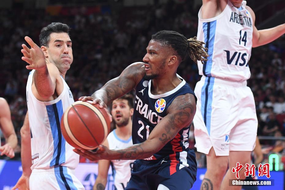 德国男篮险胜阿根廷男篮,拉塞尔统治全场的简单介绍 德国男篮险胜阿根廷男篮,拉塞尔统治全场的简单介绍