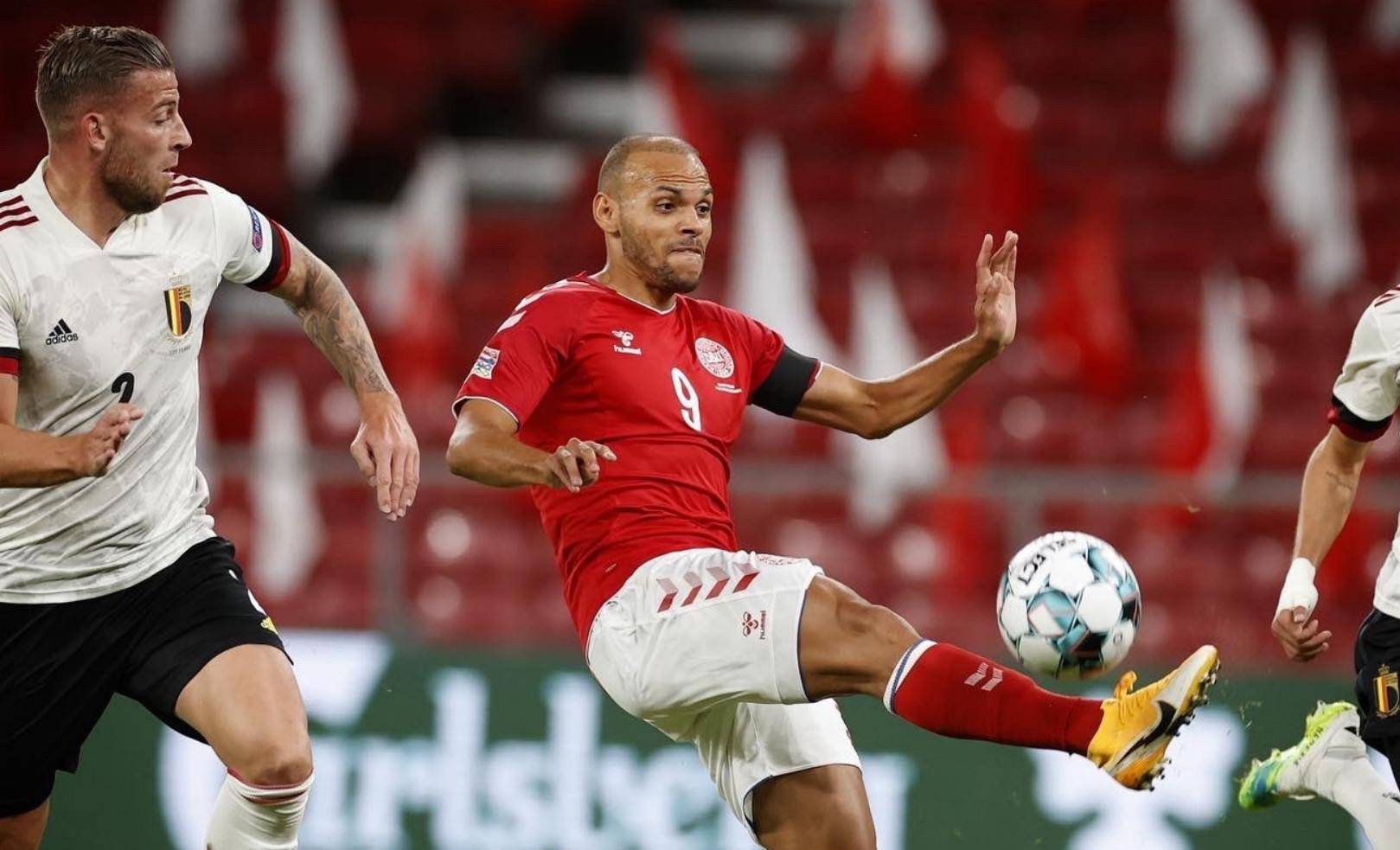 包含比利时乒乓球队完胜法国乒乓球队，水谷隼关键制胜的词条