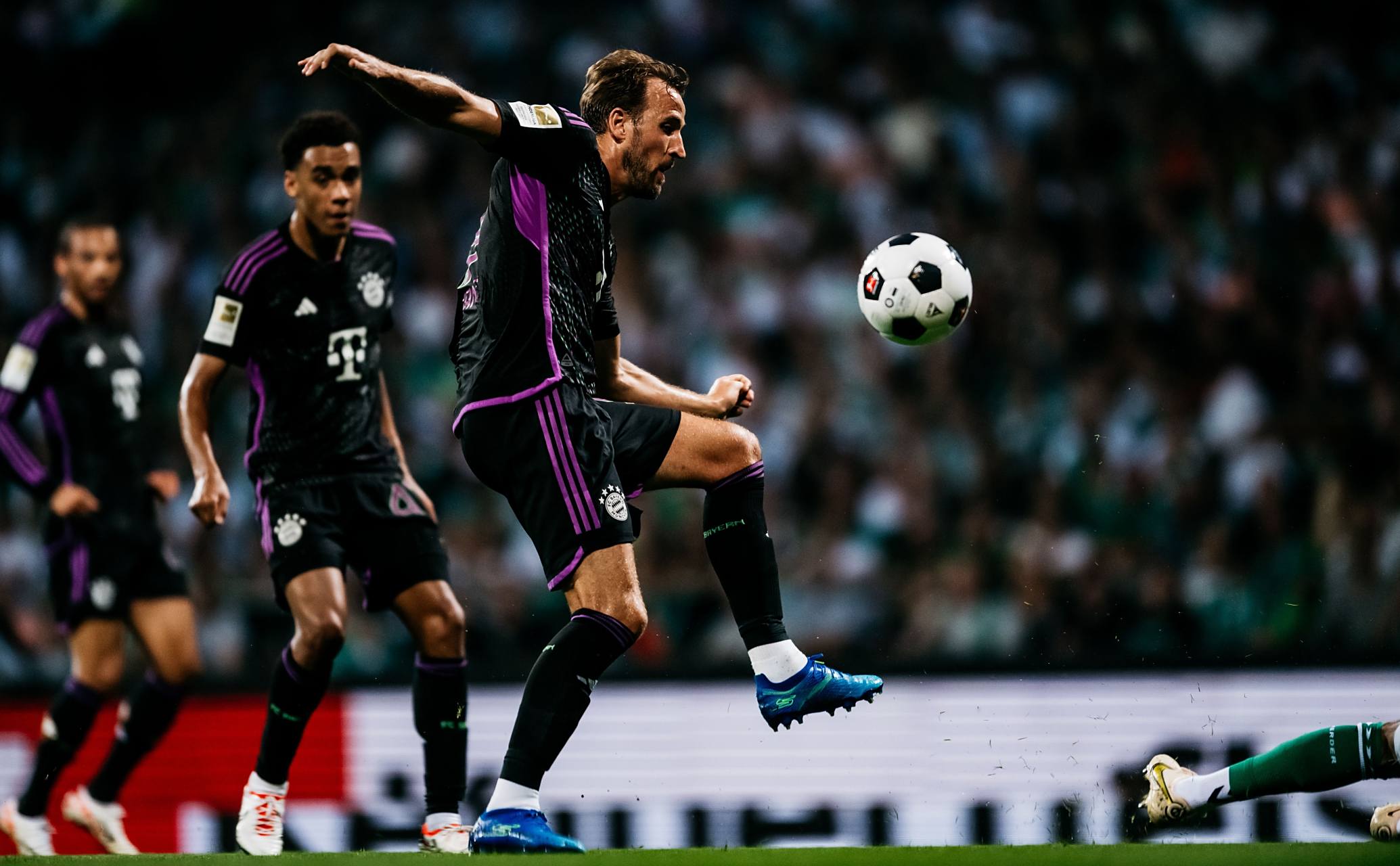 不莱梅队在比赛中展现出色表现