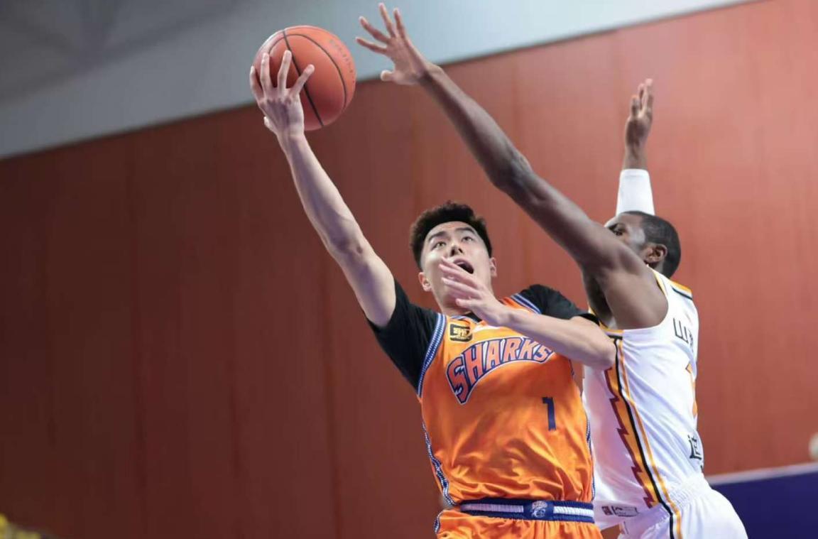 上海男篮锻炼过硬技术，备战辽宁的简单介绍