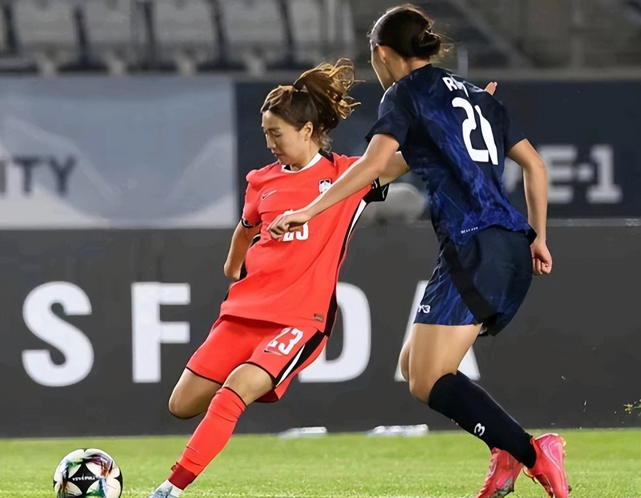 关于冰岛队女足离别恋战痛抉勇往开创新一征程的信息