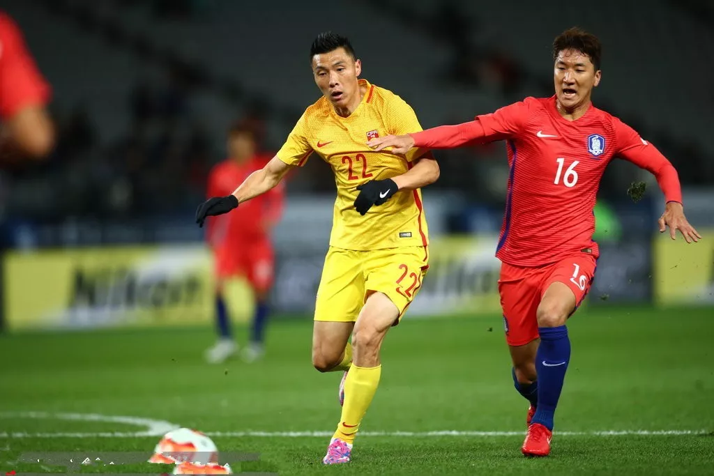 韩国羽毛球队绝杀日本羽毛球队，陶菲克三分雨点燃全场的简单介绍