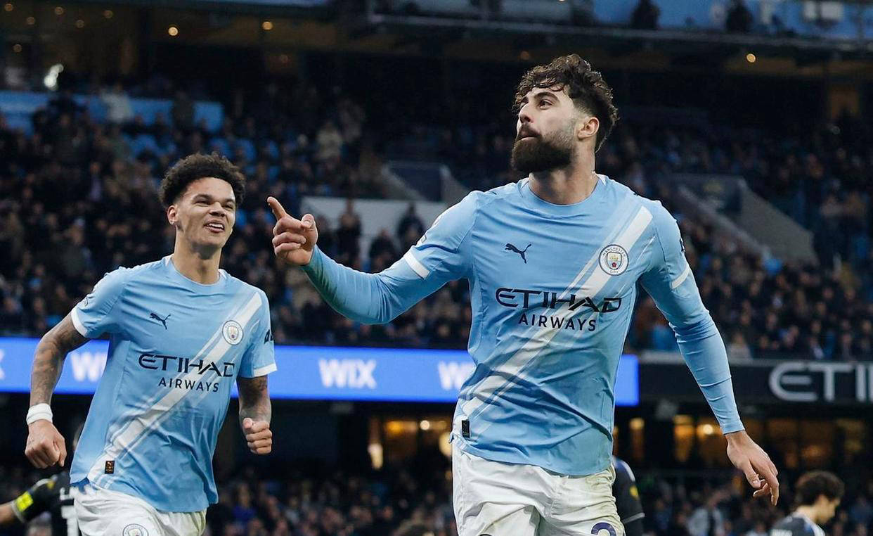 曼城领袖球员挺身而出，为球队带来关键胜利的简单介绍